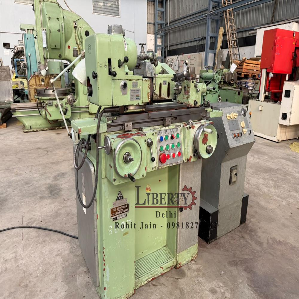 TOS Czech BUA-16 x 300 mm Precision Universal Cylindrical Grinder