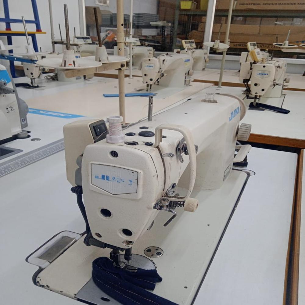 JUKI SINGER MACHINE DDL 8700-7(SC-500)