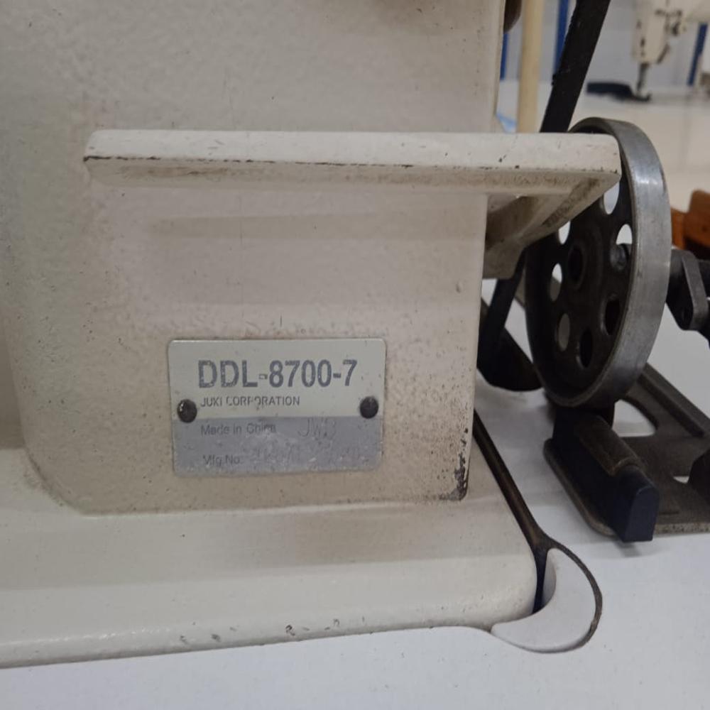 JUKI SINGER MACHINE DDL 8700-7(SC-500)