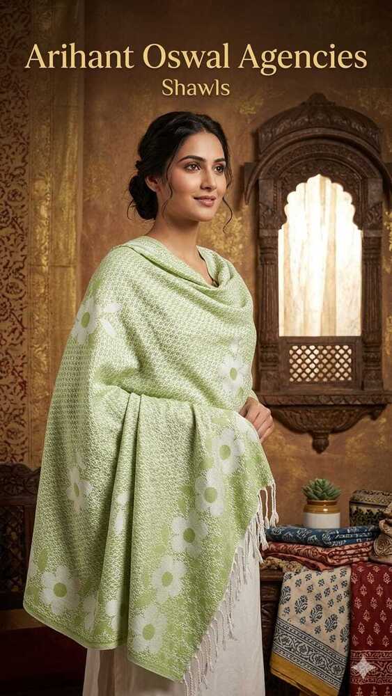 POLYWOOL SHAWL