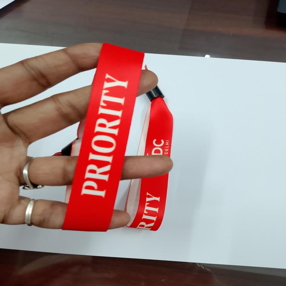 WRIST BAND