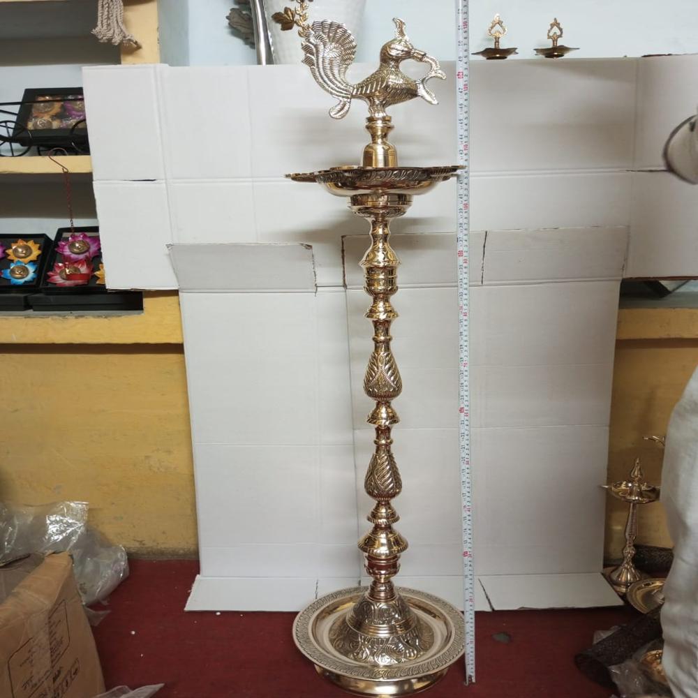 Brass Inauguration Lamp - Color: Gold