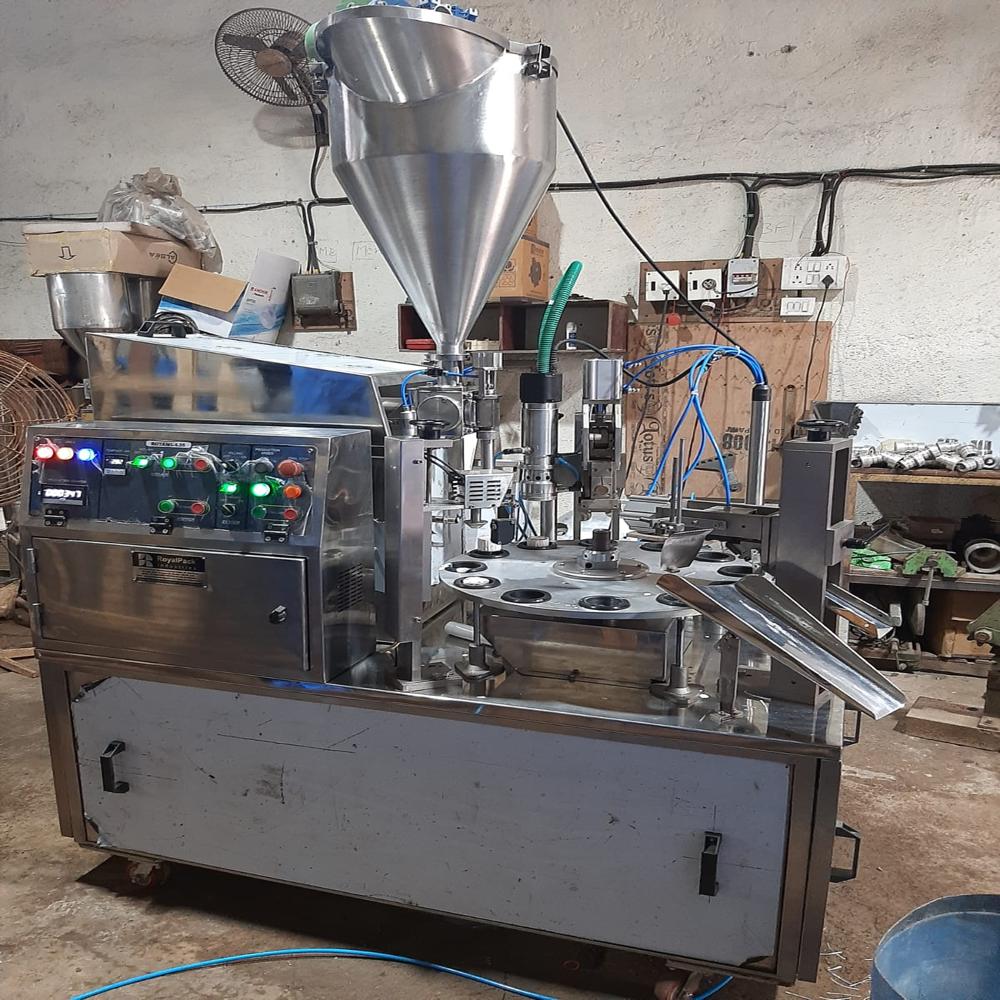 Tube Filling Sealing Machine