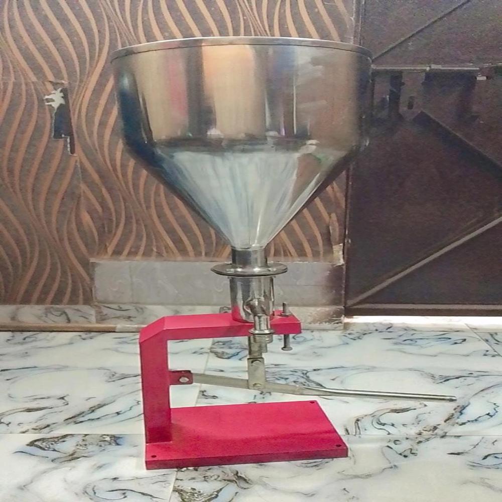 Cream Filling Machine