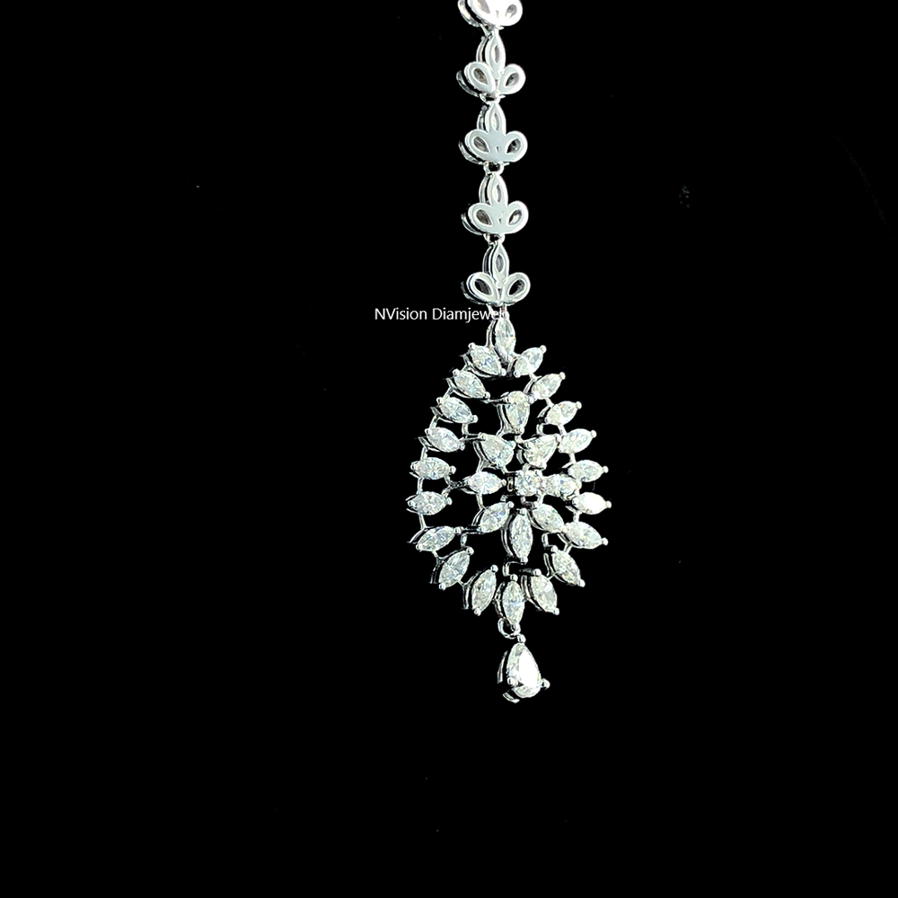 18KT White Gold Marquise Natural Diamond Maang Tikka
