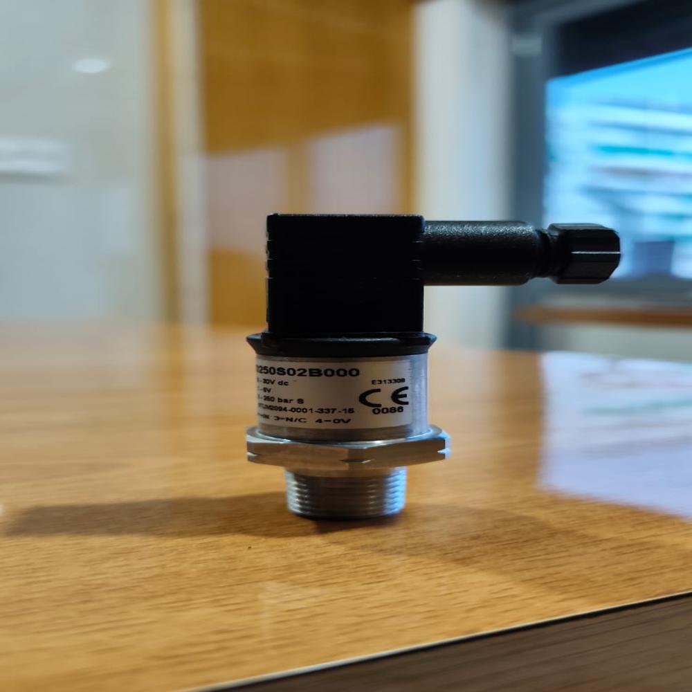 GEMS Pressure Transmitter 3100C0250S02B000