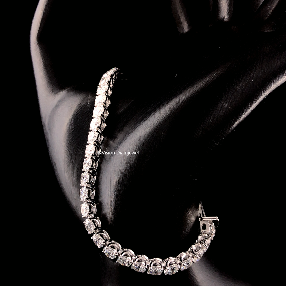 Adorn your wrist with 0.20 Pointers Moissanite Diamond Tennis Bracelet