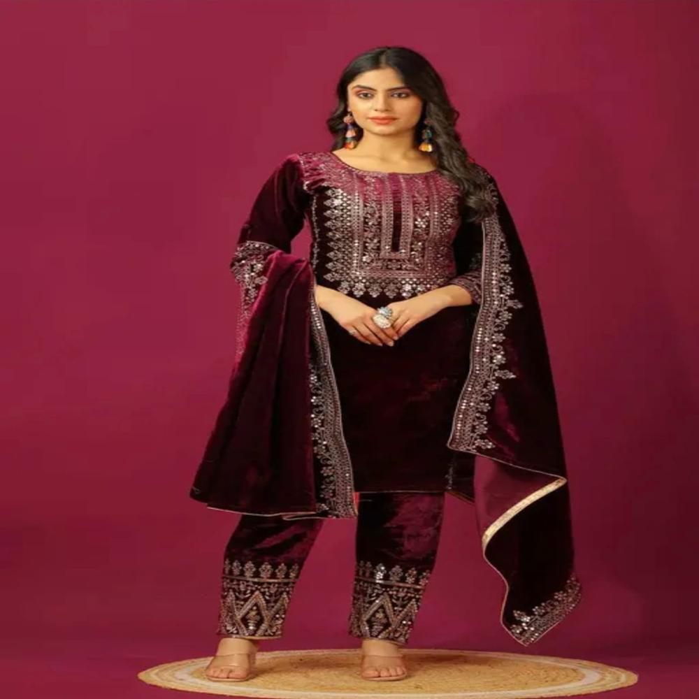 BEAUTIFUL & HEAVY PAKISTANI 3 PIECES COLLECTION