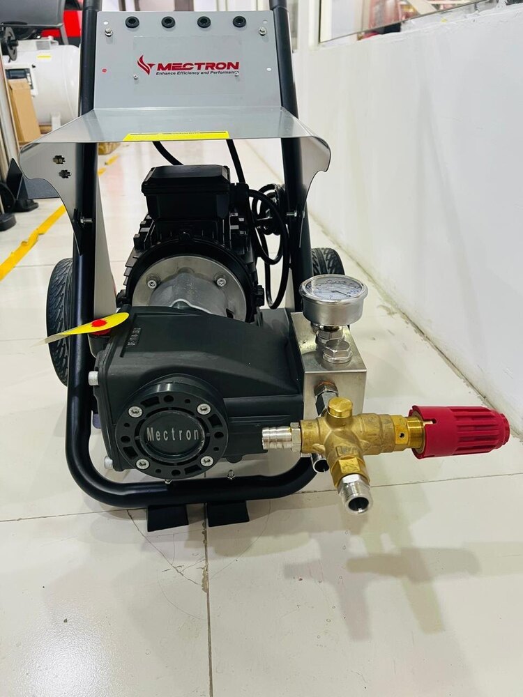 MH18084 Cold Water High-Pressure Cleaner
