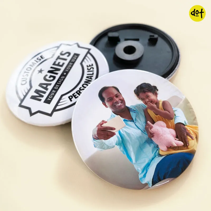 Circular Fridge Magnet - Color: Multicolor