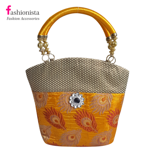 स्टाइलिश हैंड बैग