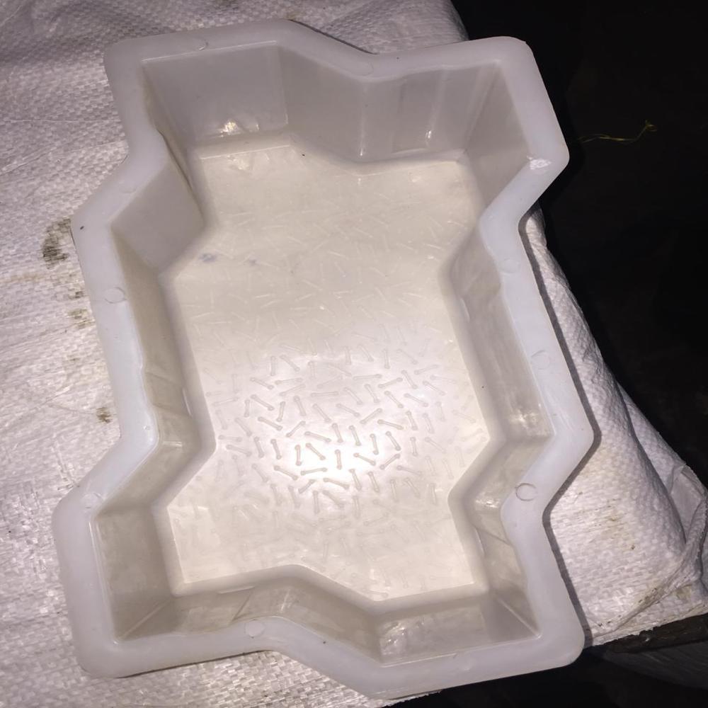 Zigzag Paver Mould - Color: White