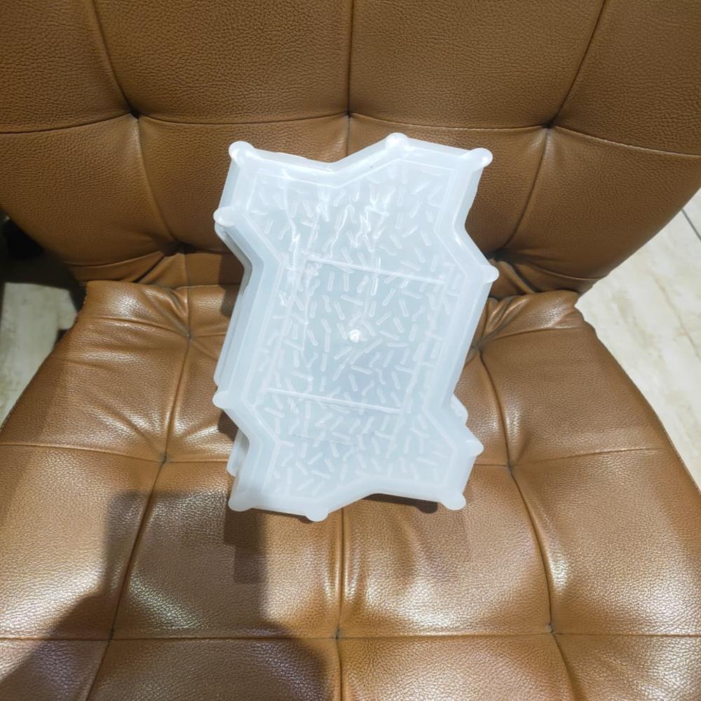 Zigzag Paver Mould - Color: White