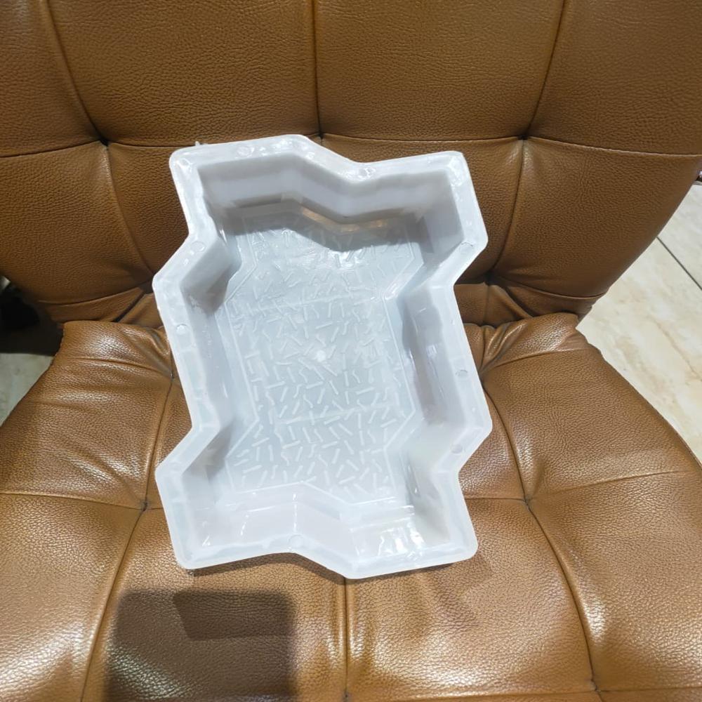Zigzag Paver Mould - Color: White