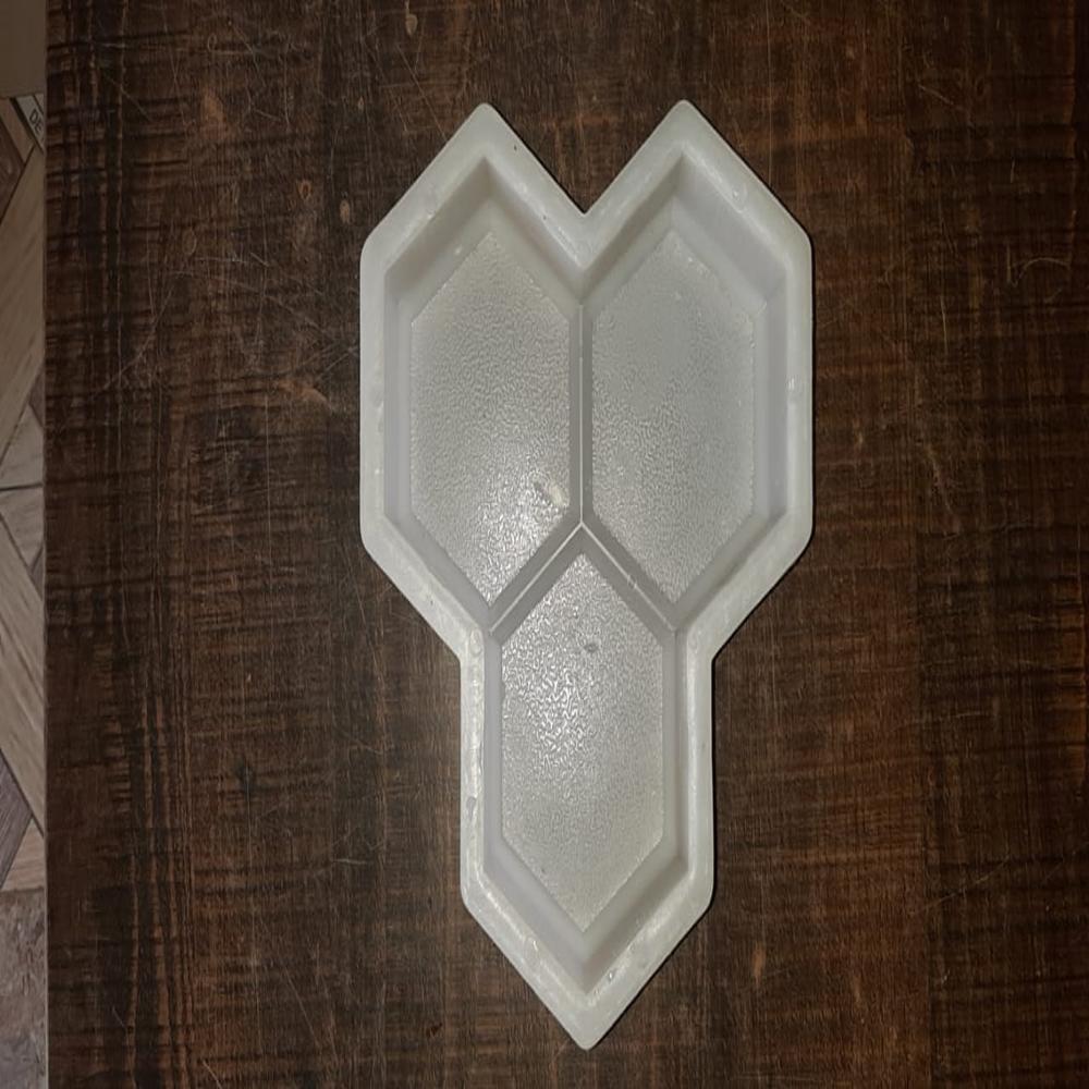 Triax 60mm Silicone PLASTIC PAVING STONE MOULD