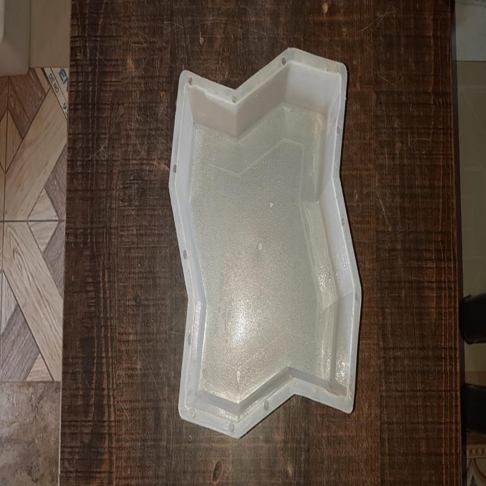 Triax 60mm Silicone PLASTIC PAVING STONE MOULD