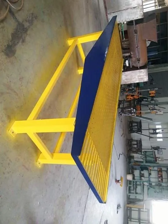 वाइब्रेटिंग टेबल