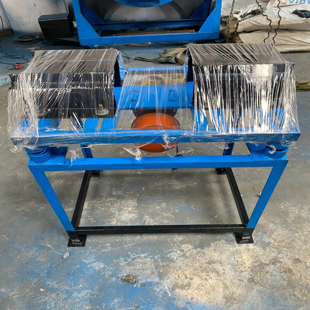 Paver Block Making Machine - Color: Blue
