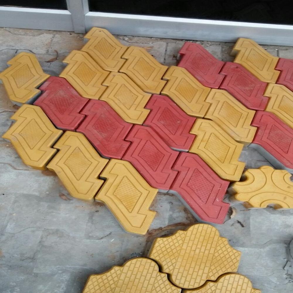Paver Block Making Machine - Color: Blue