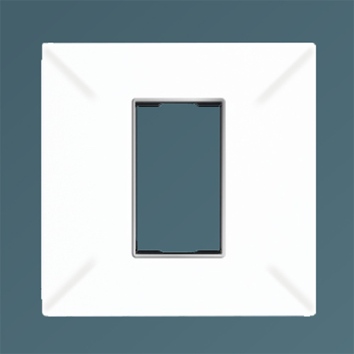 3 X 3 1M White Curve Silver Line Plate
