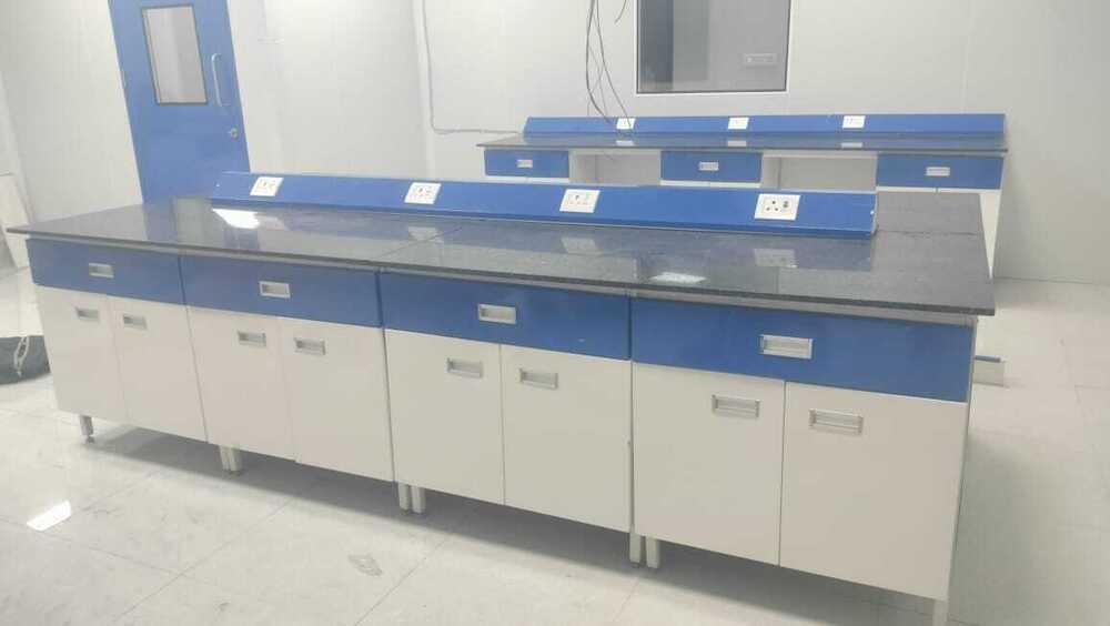 Laboratory Center Table