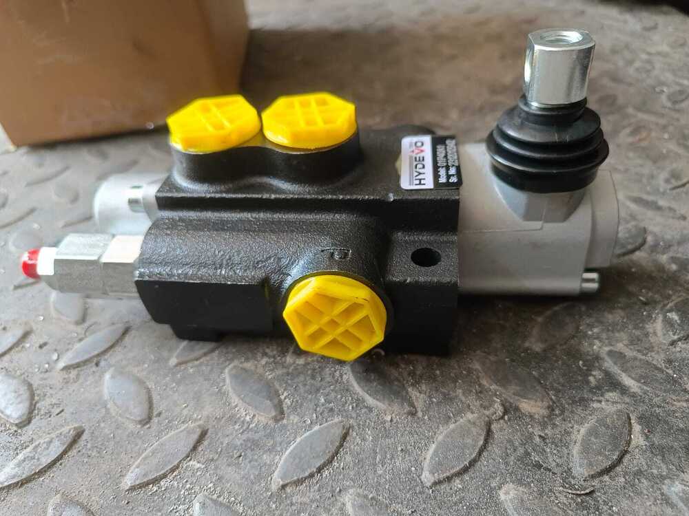 DIRECTION VALVE