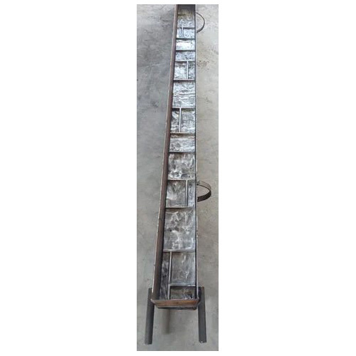 Compound Wall Pole Moulds