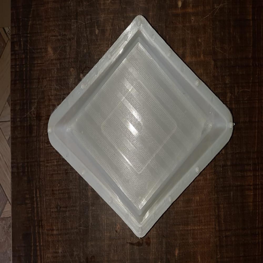 Silicon Plastic Mould - Color: White And Red