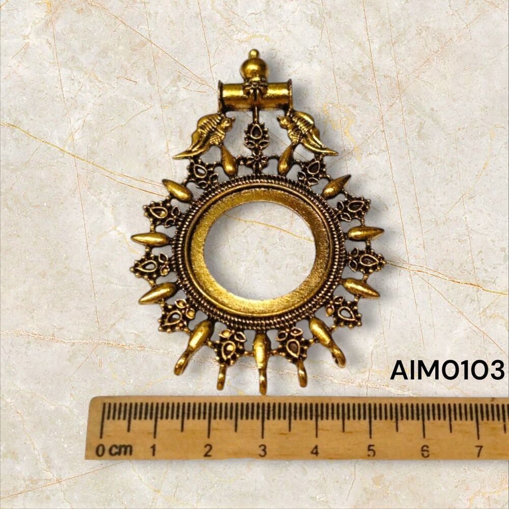 Circular Pendant