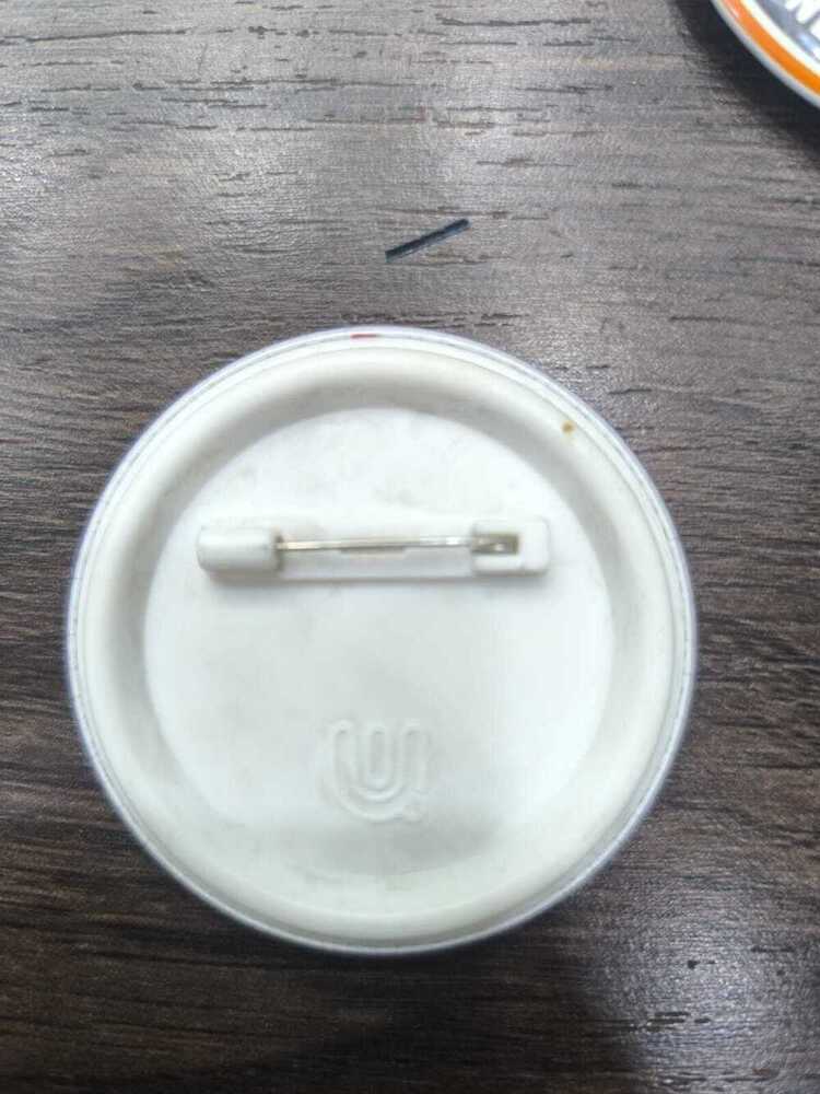 Round Badge