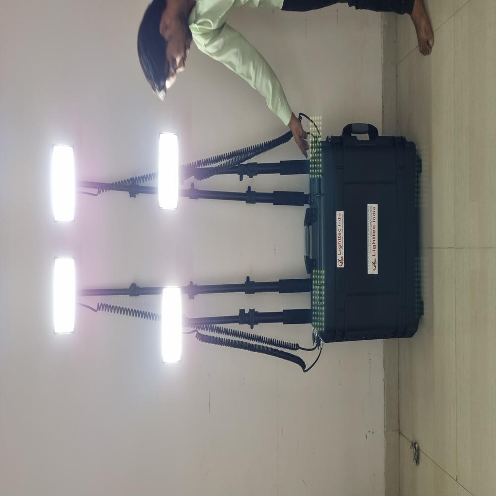 Portable Suitcase Area Light - Color: Black