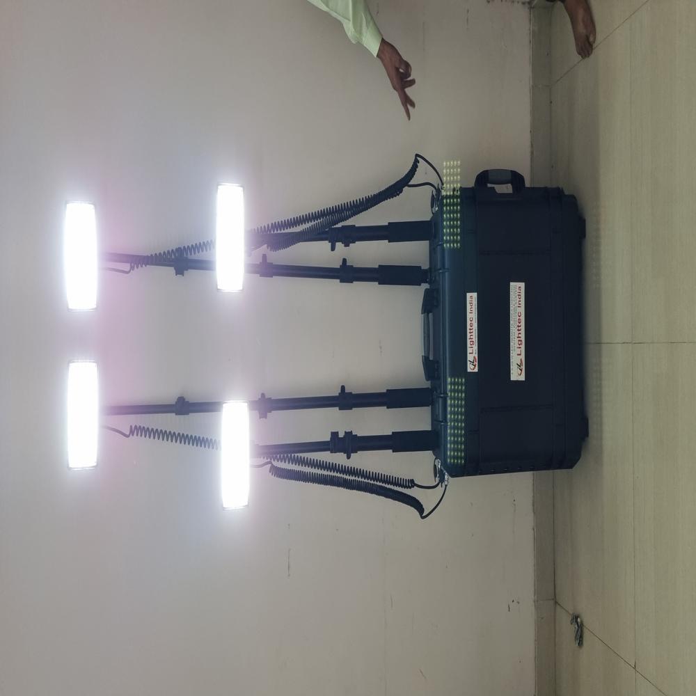 Portable Suitcase Area Light - Color: Black