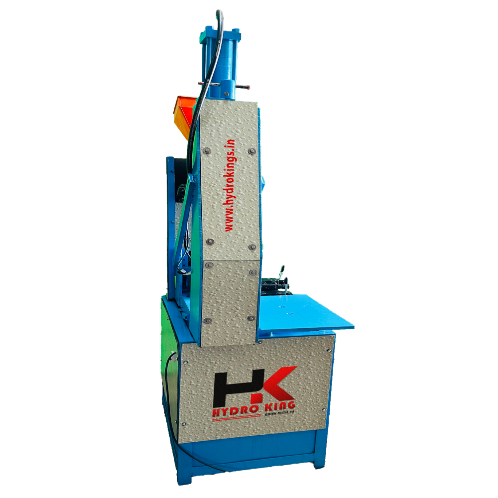 PLASTIC MOULDING MACHINE HK1315+