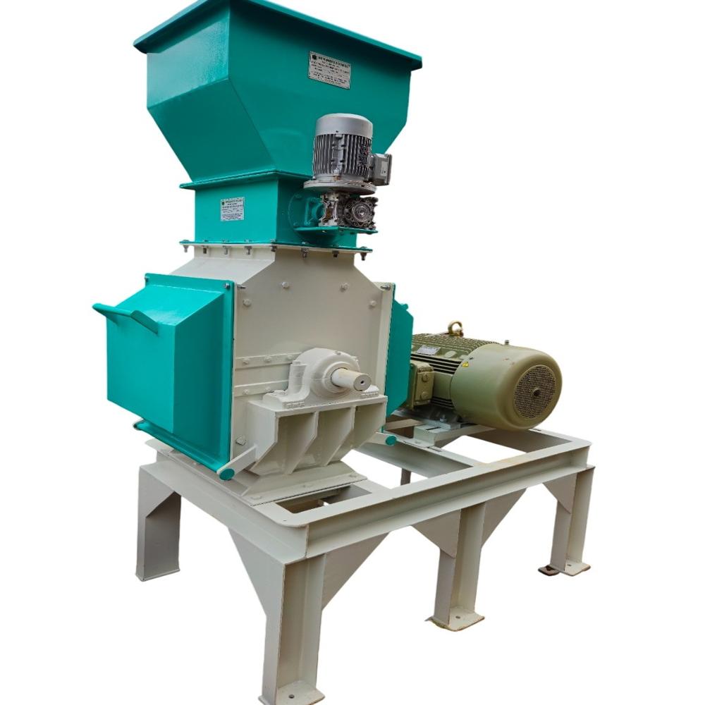 CATTLE FEED PULVERIZER GRINDER MACHINE