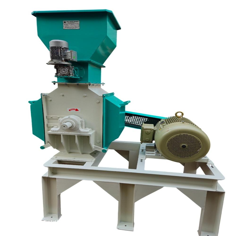 CATTLE FEED PULVERIZER GRINDER MACHINE