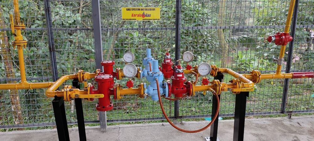 Institutional Labs Gas Pipeline