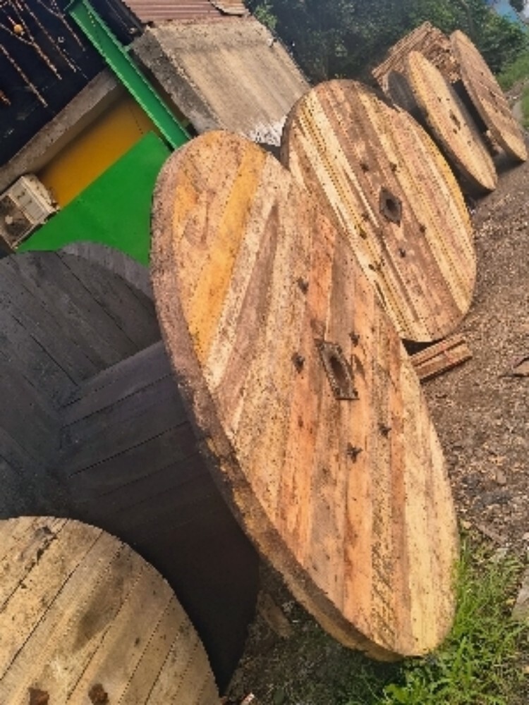Hardwood Cable Drum - Diameter: 48"