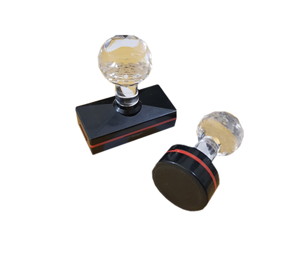 Crystal Pre Ink Stamp - 32mm x 32mm Round 