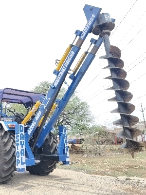 Pole eraction machine