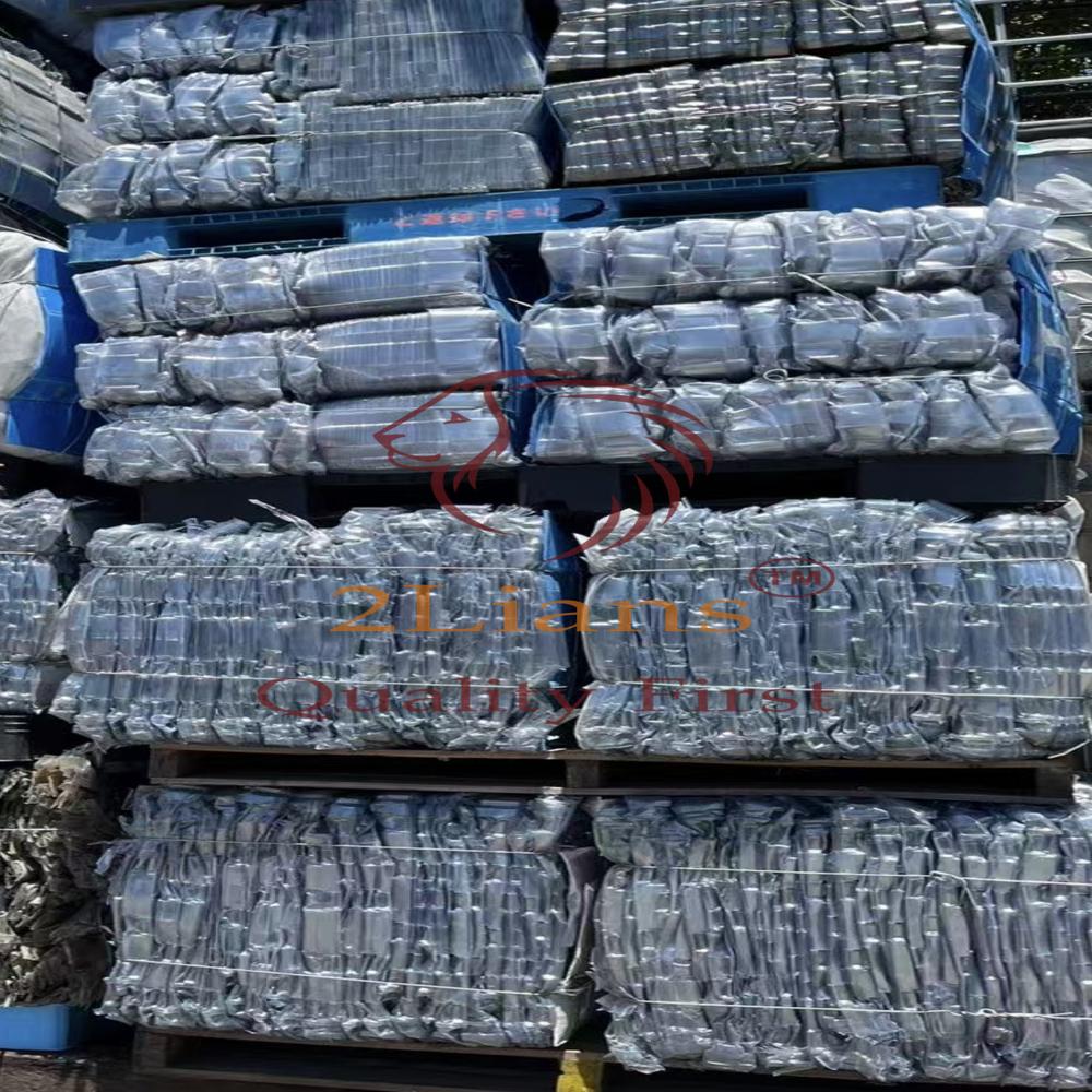 PET trays on bales transparent