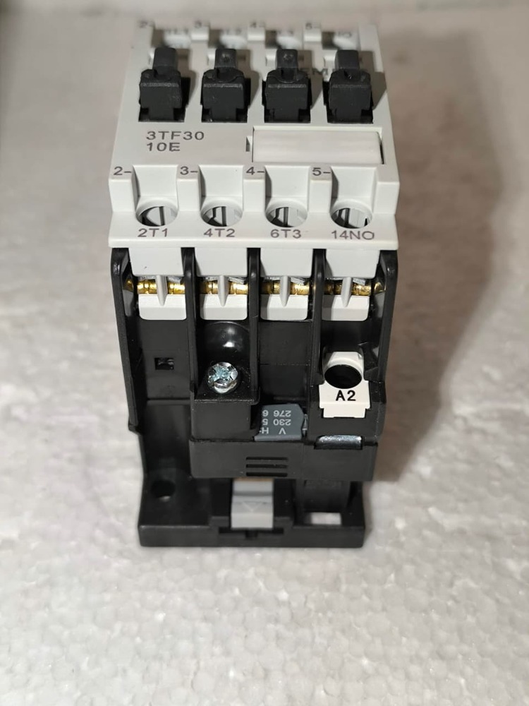 Siemens 3TF30 Contactor