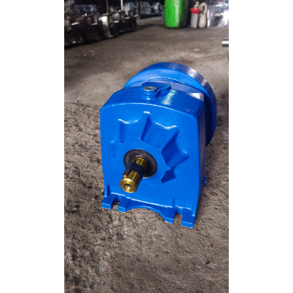 HELICAL GEAR BOX