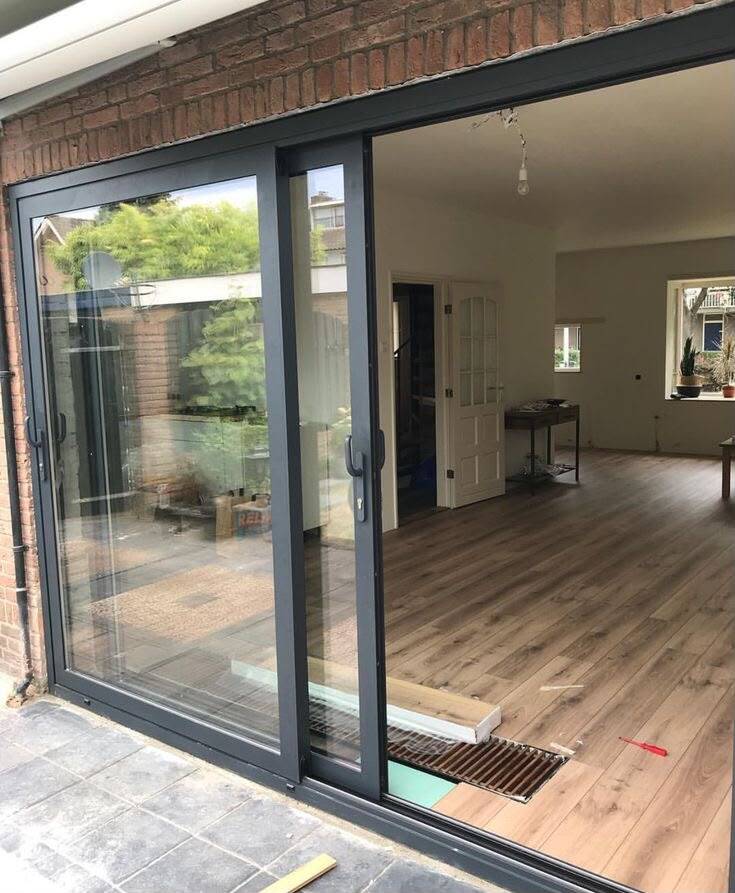 Sliding Door