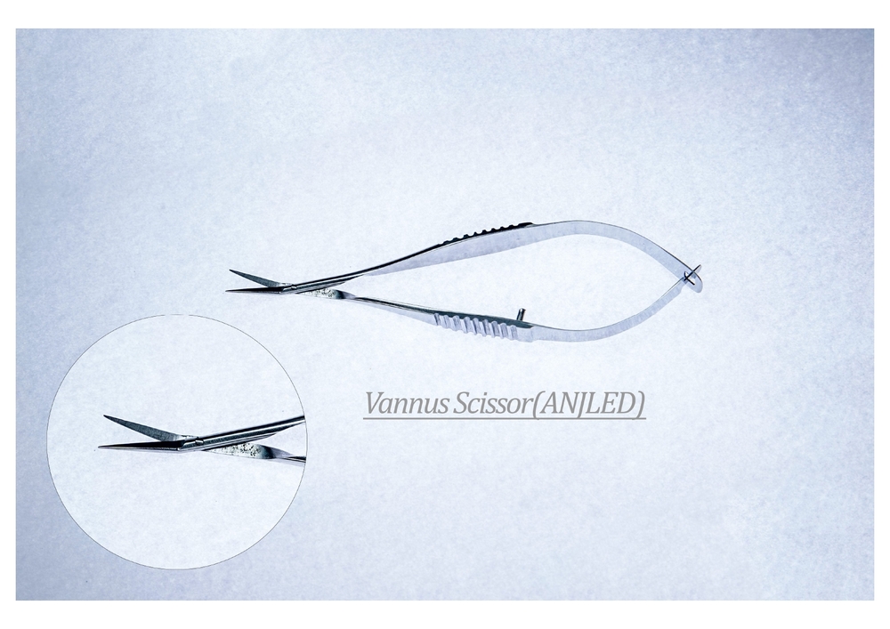 Anjled Vannus Scissor