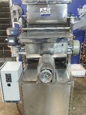 25Kg Capacity Pasta Making Machine - Automation Grade: Automatic
