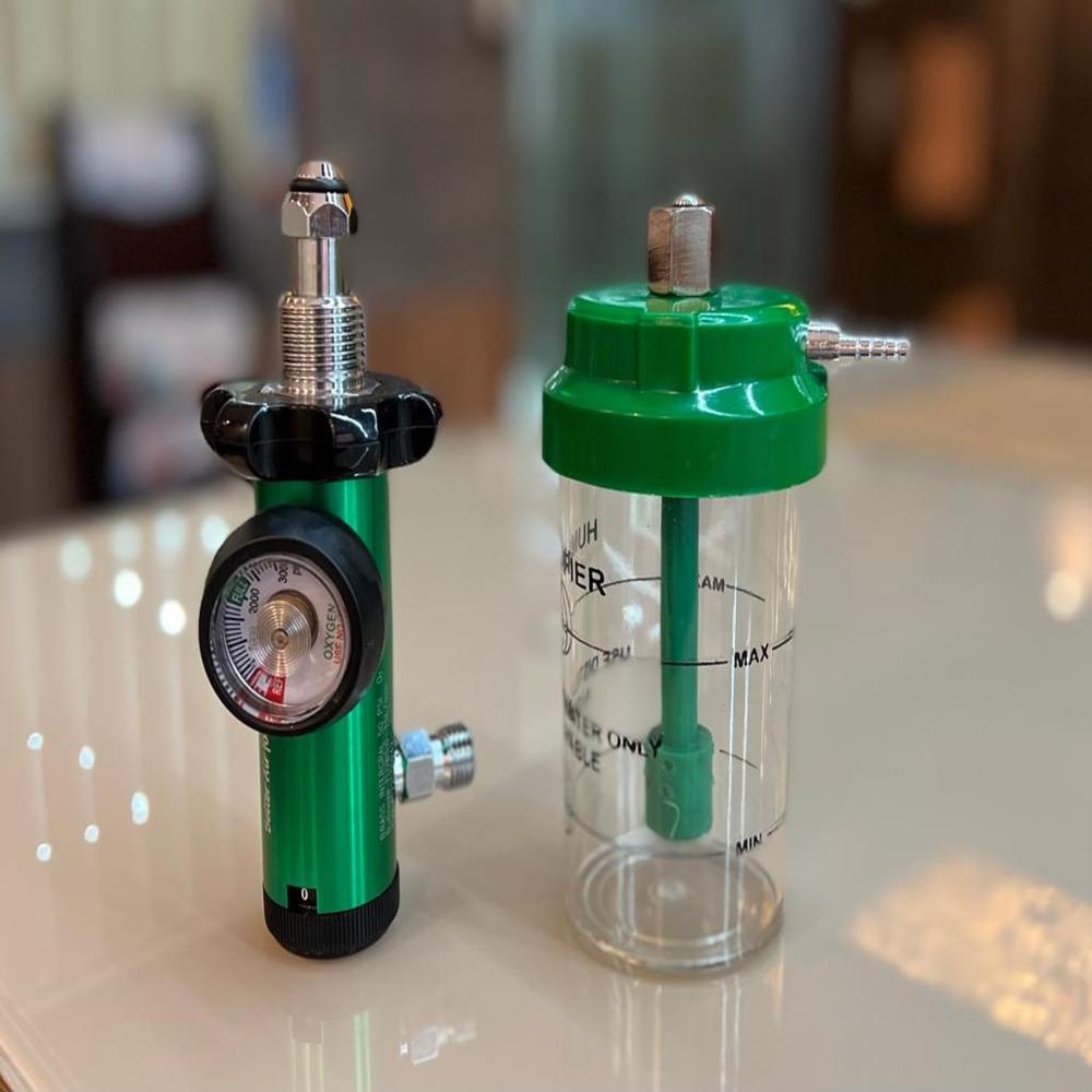 Oxygen Regulator Pin Type - Stainless Steel, 1/4" Compression & 5/8" Bsp (M) Connection, Industrial Usage, 1 Year Warranty | 20 Hp Motor, Electric Power Source, New Condition