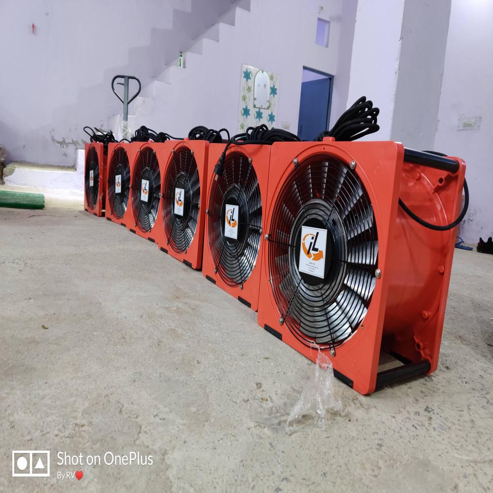 Electric Smoke Ejector Ventilation Fan - Color: Red