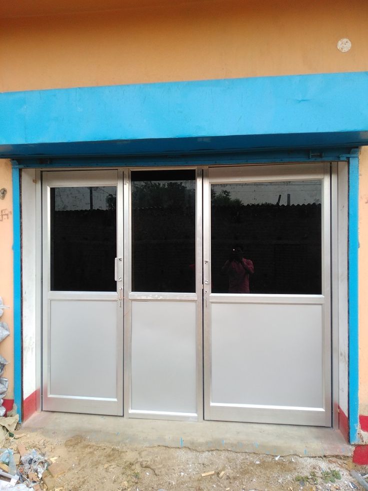 StrongView Fixed Panel Aluminium Partition With Door