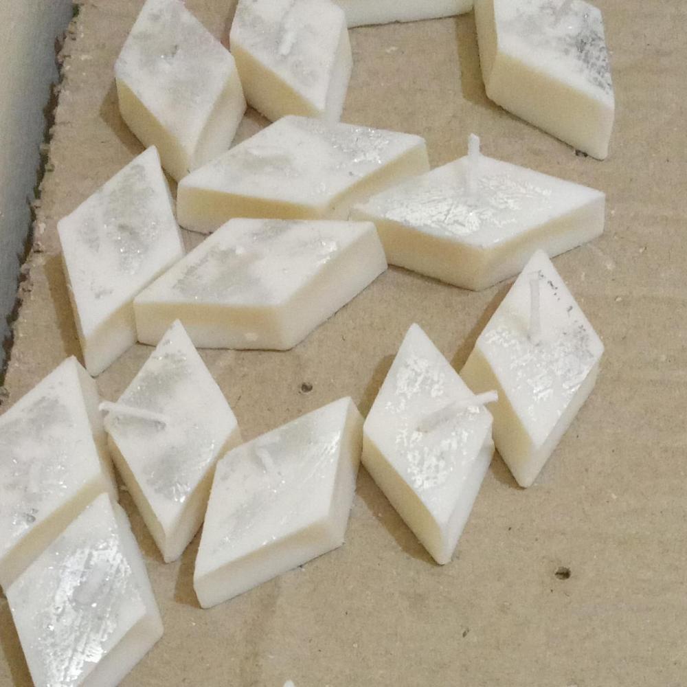 KAJU KATLI CANDLE