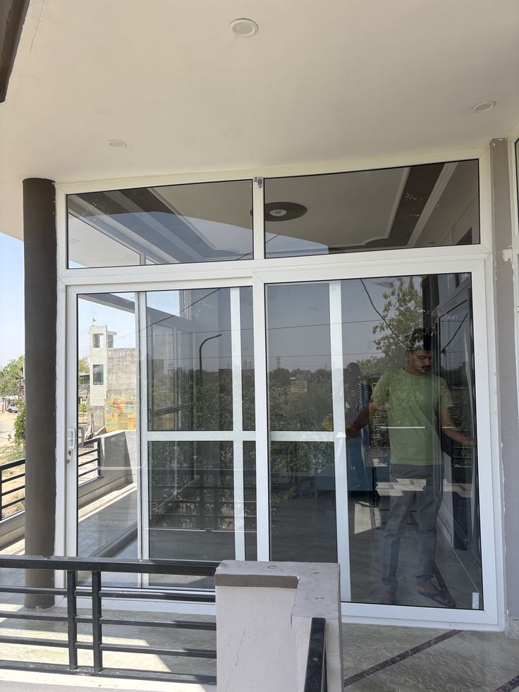 Structural Aluminium Partition With Door